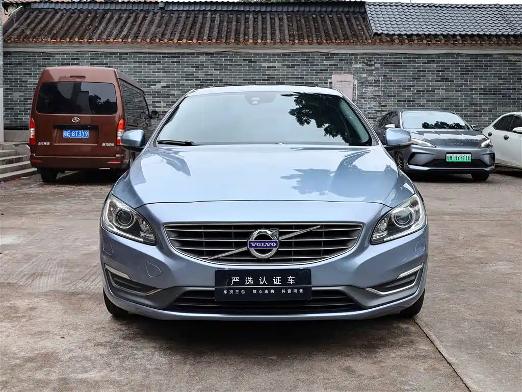 Volvo S60 2018 S60L T3 Smart Edition купить на сайте DeffCars
