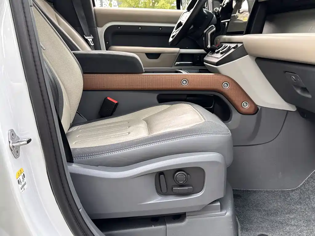 Land Rover Defender 2022 110 P400 X-DYNAMIC HSE купить на сайте DeffCars
