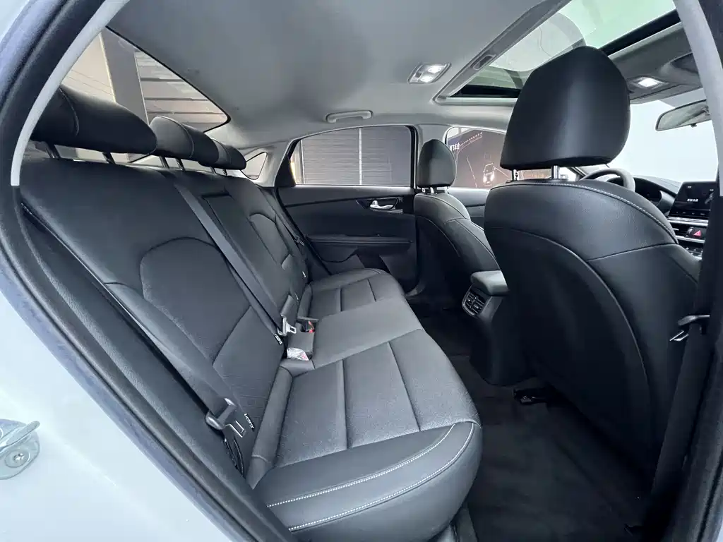 Kia K3 2021 facelift 1.5L CVT fashion version купить на сайте DeffCars
