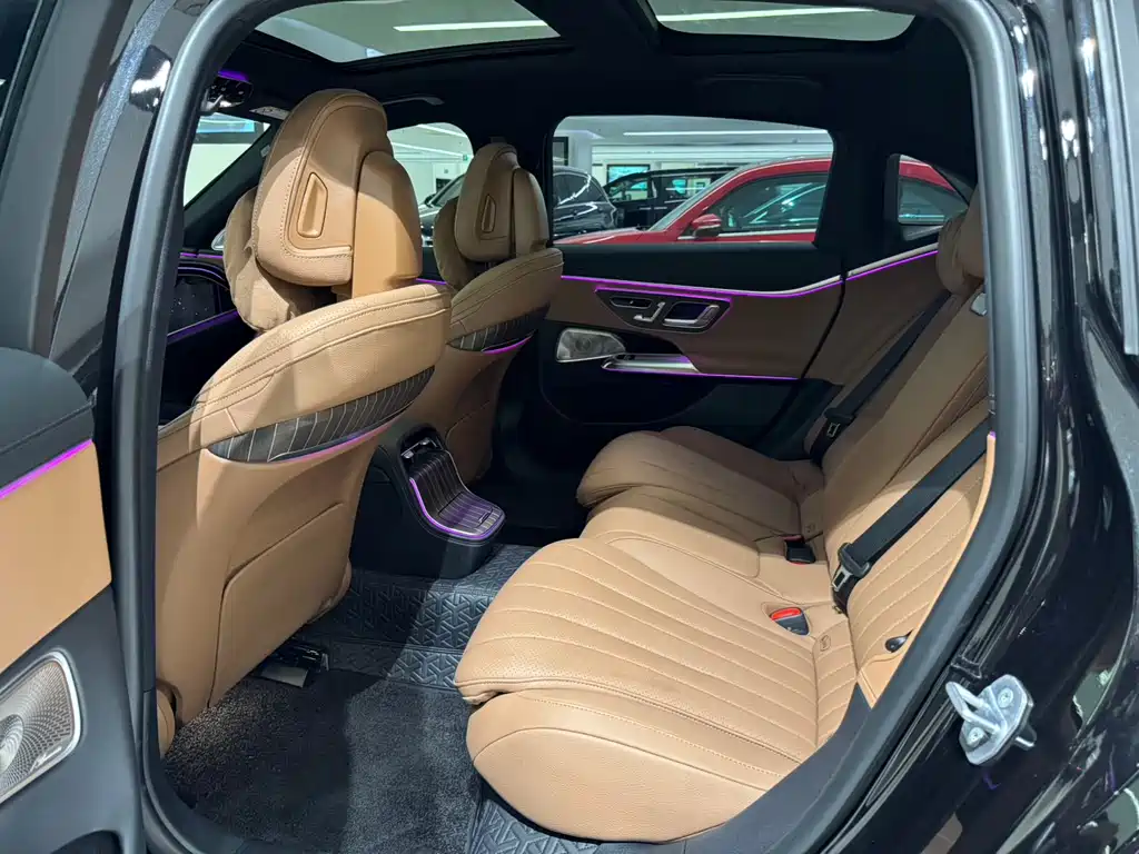 Mercedes-Benz E-Class 2024 E 300 L Luxury Model купить на сайте DeffCars