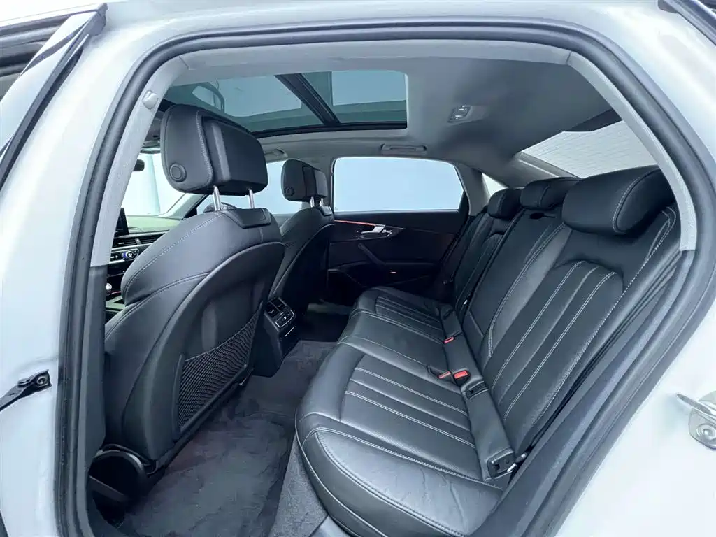 Audi A4L 2022 40 TFSI luxury and dynamic model купить на сайте DeffCars