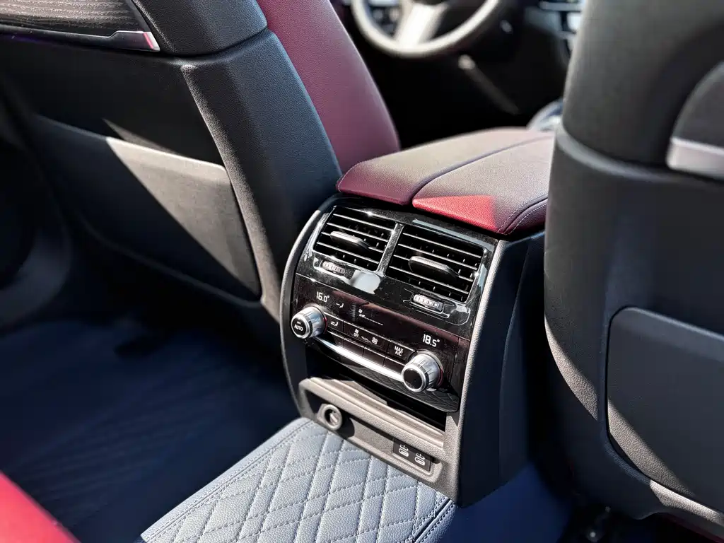 BMW 5 Series 2023 facelift 530Li exclusive M sports package купить на сайте DeffCars