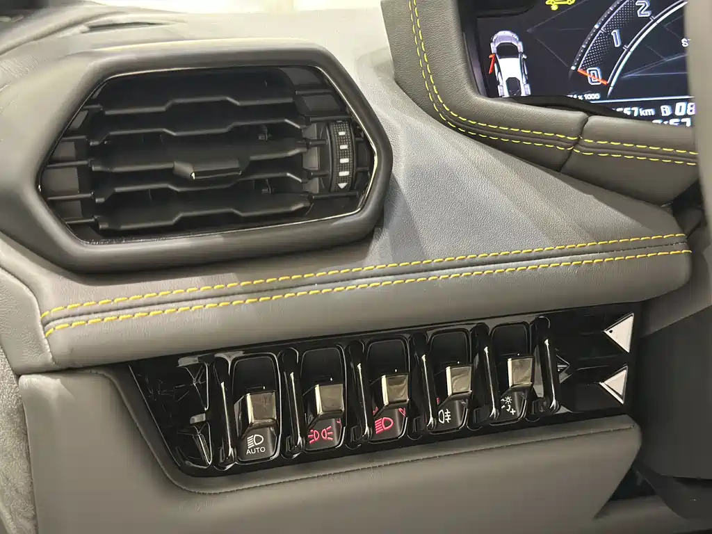 Huracán 2023 Huracán Tecnica купить на сайте DeffCars