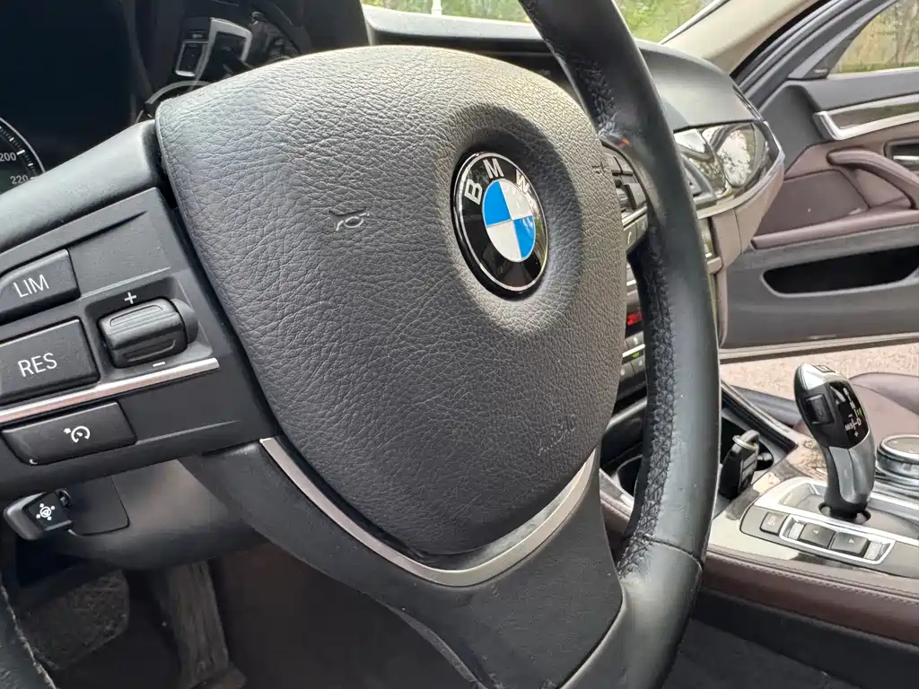BMW 5 Series 2014 525Li Luxury Design Package купить на сайте DeffCars