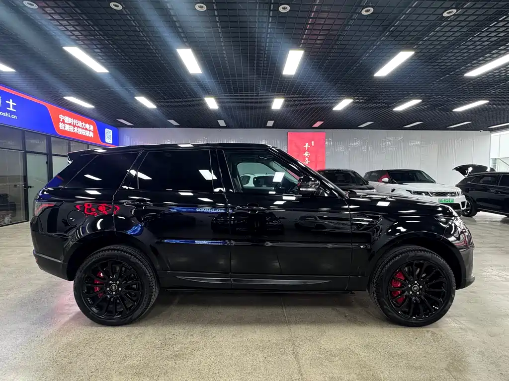 Range Rover Sport New Energy 2022 P400e SE купить на сайте DeffCars
