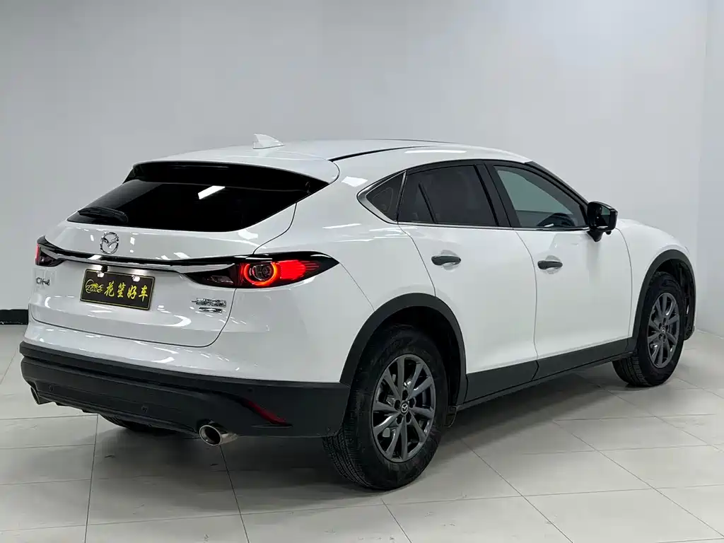 Mazda CX-4 2021 2.0L automatic two-wheel drive Blue Sky Vitality Edition купить на сайте DeffCars
