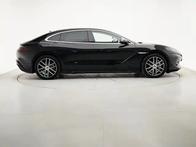 Denza Z9 2024 1100km four-wheel drive Max version купить на сайте DeffCars