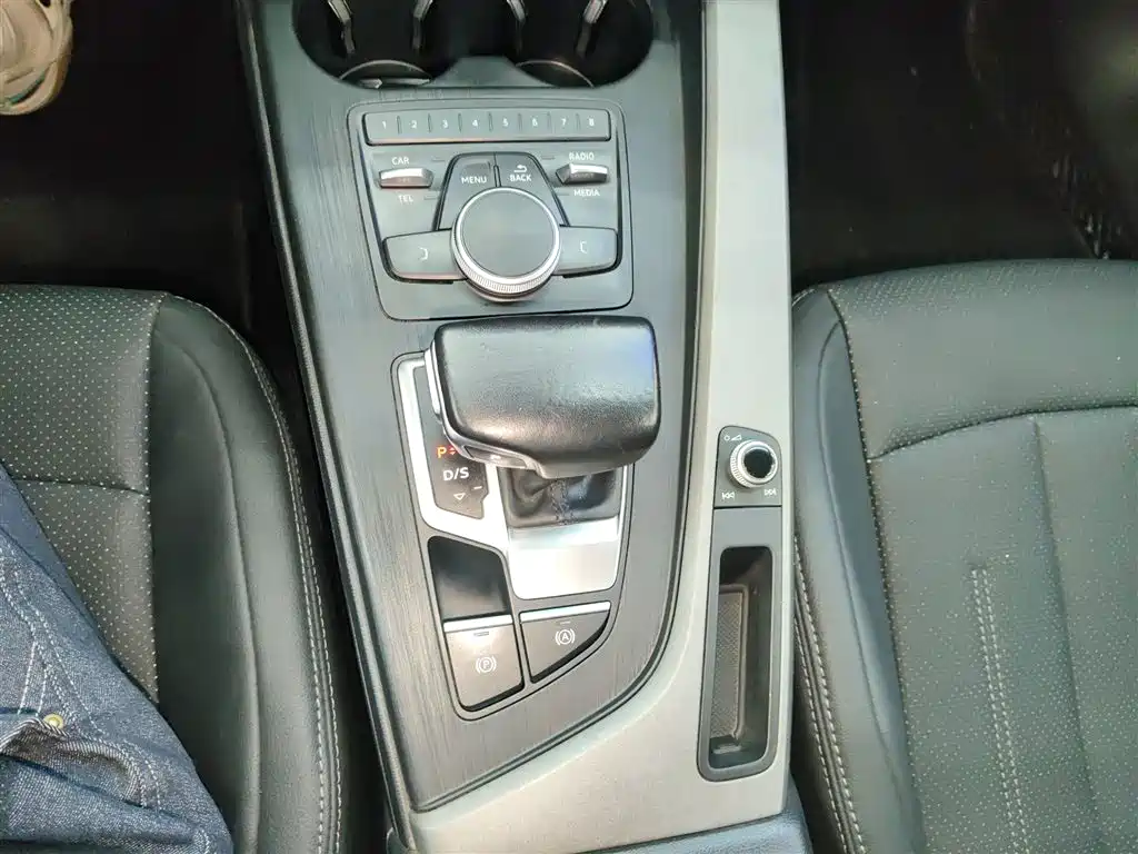 Audi A4L 2017 Plus 40 TFSI Enterprising купить на сайте DeffCars
