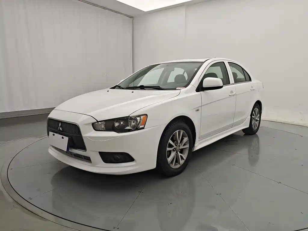Yishen 2013 Fashion Edition 1.8L CVT Comfort Type купить на сайте DeffCars