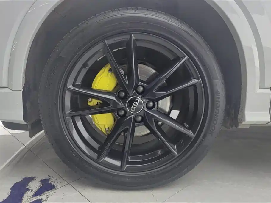 Audi Q2L 2022 35 TFSI aggressive and dynamic model купить на сайте DeffCars