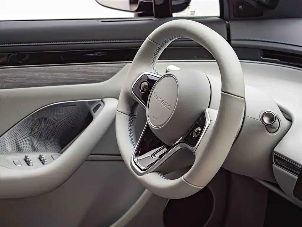 Zhijie S7 2024 Pro купить на сайте DeffCars