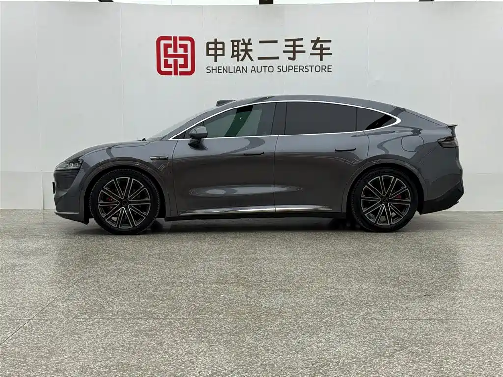 Zhijie R7 2025 extended range 331km Ultra купить на сайте DeffCars