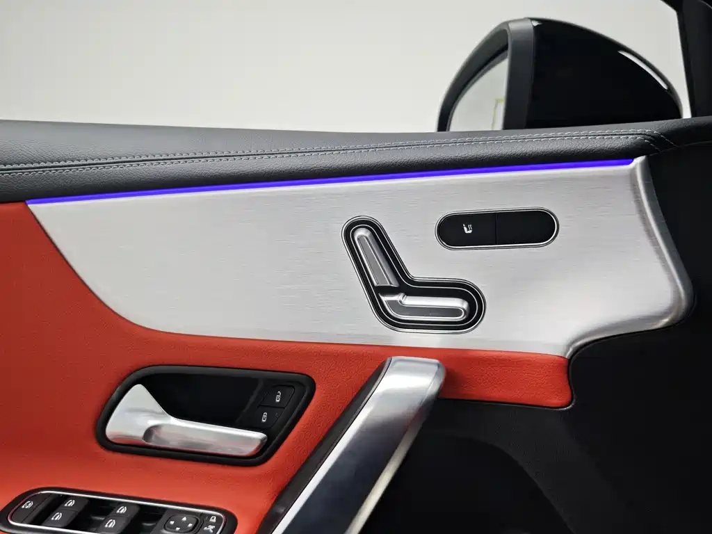 Mercedes-Benz A-Class AMG 2025 facelift AMG A 35 L 4MATIC купить на сайте DeffCars