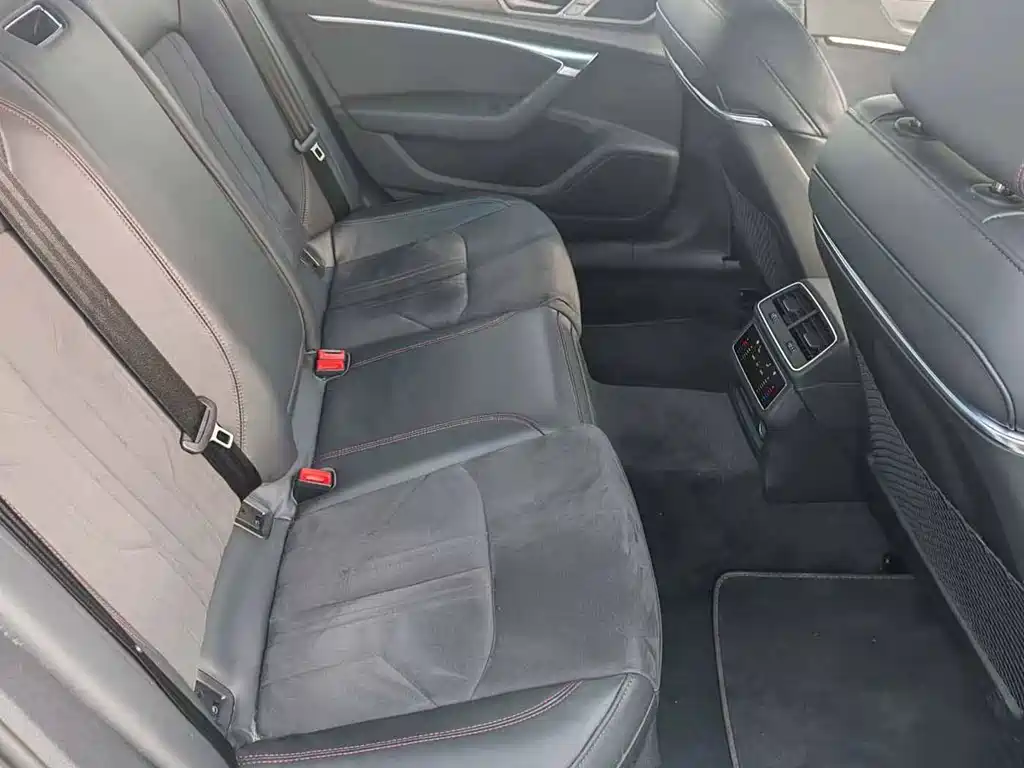 Audi A6L 2024 45 TFSI Premium Dynamic Model купить на сайте DeffCars