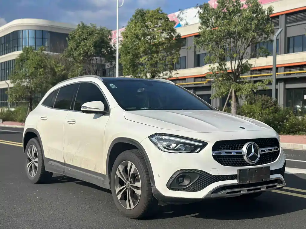 Mercedes-Benz GLA 2020 GLA 200 купить на сайте DeffCars