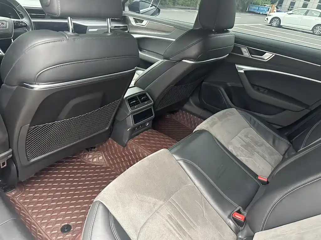 Audi A6L 2024 45 TFSI quattro premium dynamic model купить на сайте DeffCars