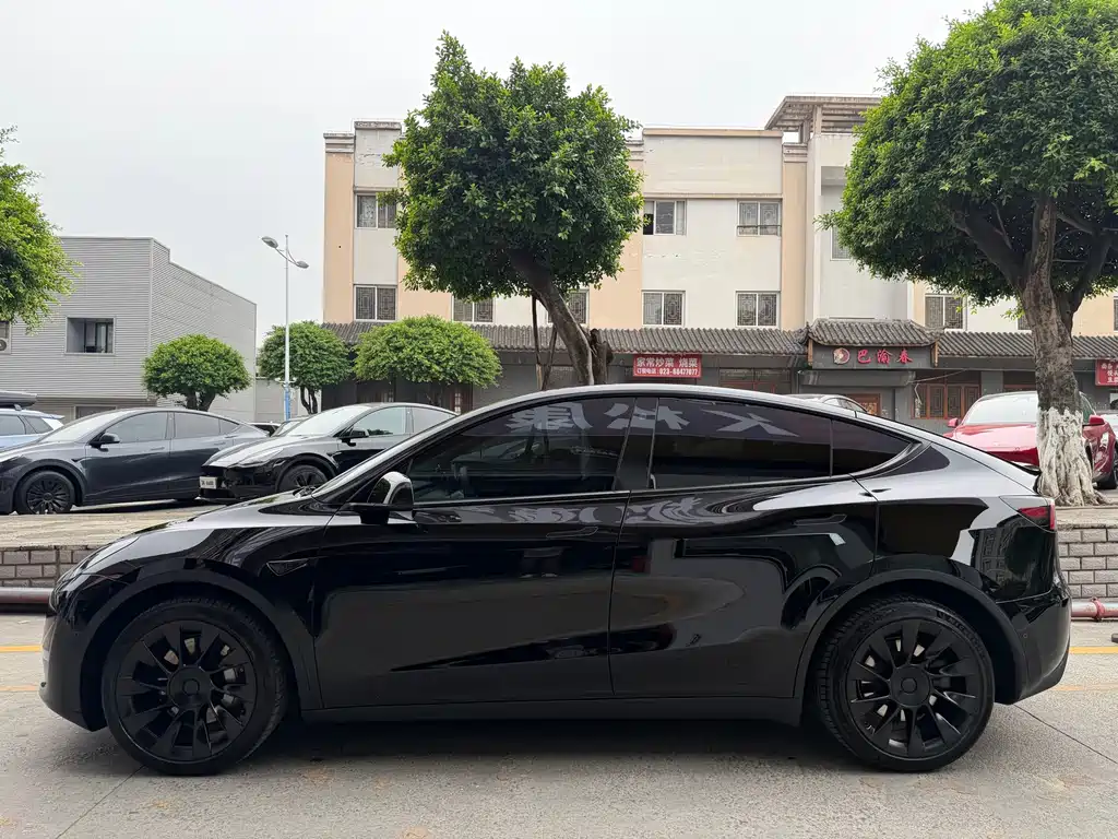 Model Y 2022 facelift long-range all-wheel drive version купить на сайте DeffCars