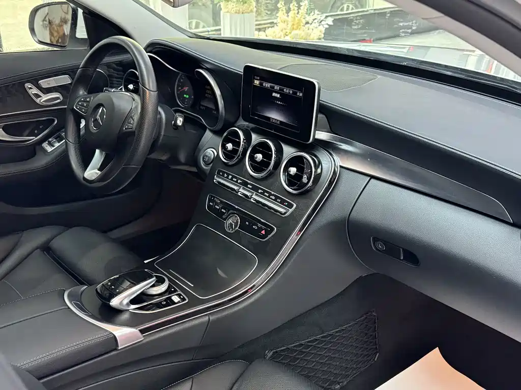 Mercedes-Benz C-Class 2018 C 200 L Sports Edition купить на сайте DeffCars