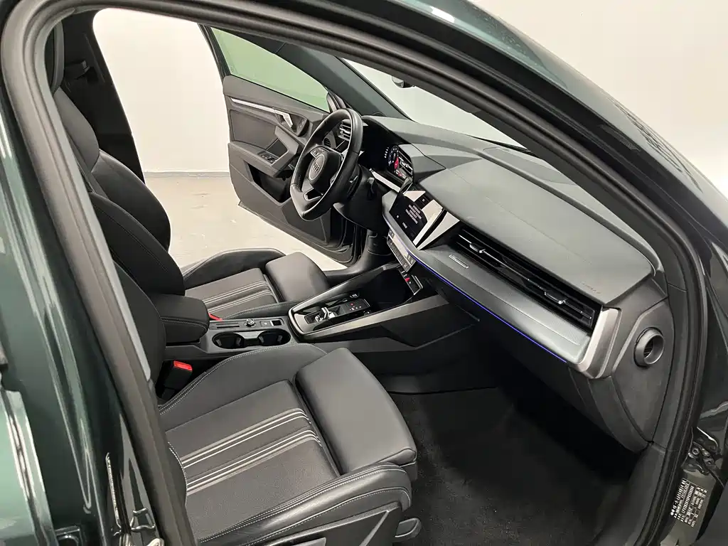Audi A3 2023 facelift Sportback 35 TFSI stylish and sporty купить на сайте DeffCars