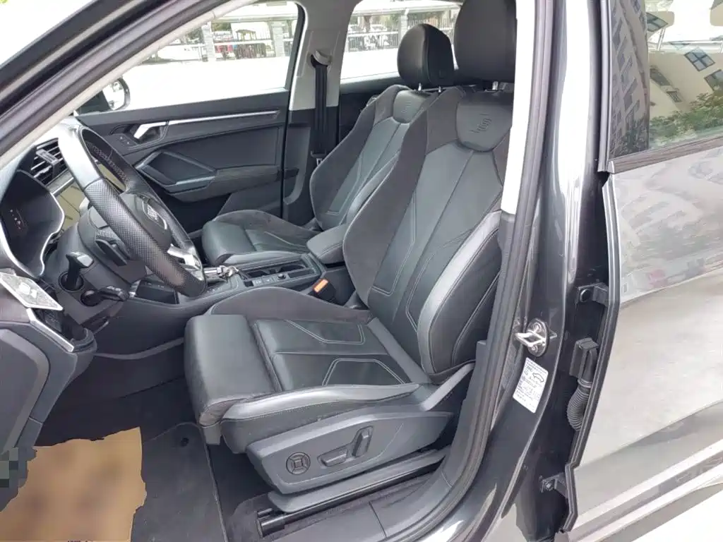 Audi Q3 Sportback 2023 40 TFSI Fashion купить на сайте DeffCars