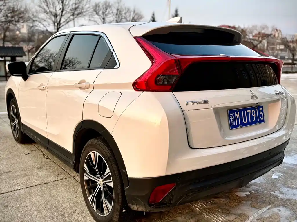 Yige 2021 1.5T CVT two-wheel drive fearless version купить на сайте DeffCars