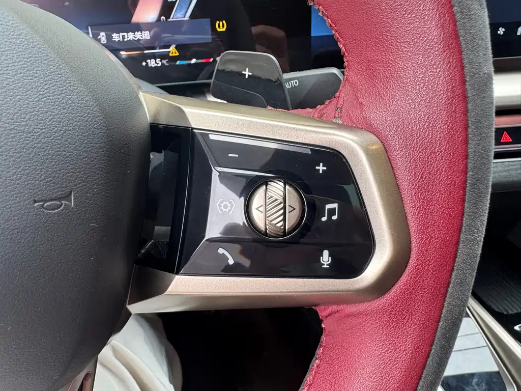 BMW 5 Series 2025 530Li Exclusive M Sports Package купить на сайте DeffCars