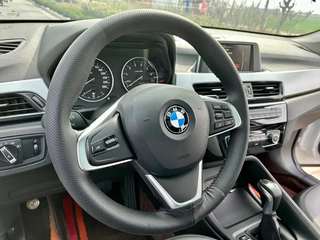 BMW X1 2018 sDrive20Li Leading Model купить на сайте DeffCars