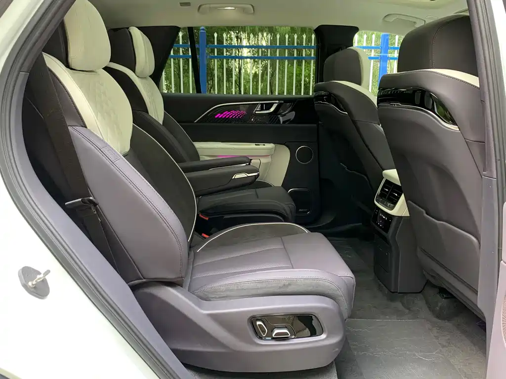 Red Flag Hongqi E-HS9 2022 model 690km version six seats купить на сайте DeffCars