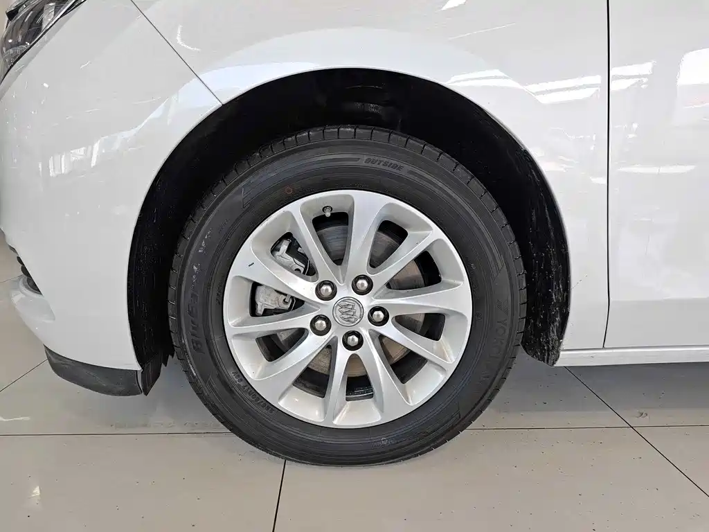 Buick GL8 2018 ES 28T Comfort Type National VI купить на сайте DeffCars