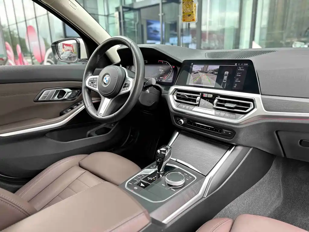 BMW 3 Series 2021 325i M Sports Package купить на сайте DeffCars