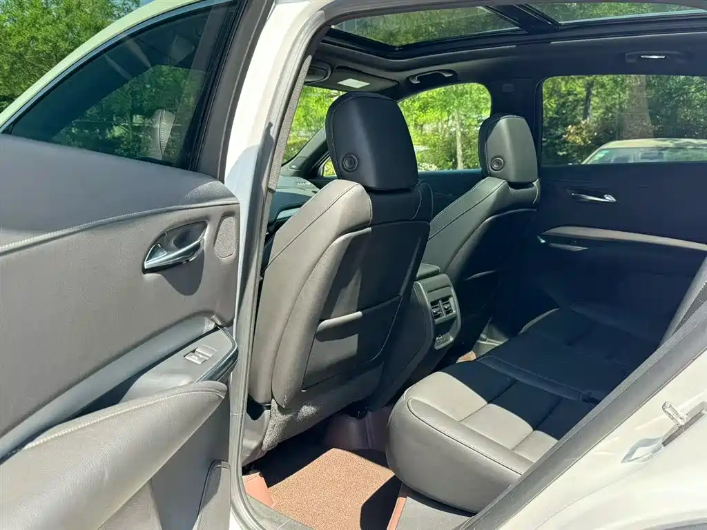 Cadillac XT4 2020 facelift 28T two-wheel drive leading model купить на сайте DeffCars