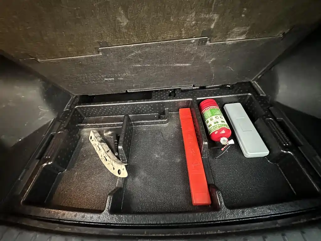 Zhipao 2019 2.0L Automatic Smart Enjoy Deluxe Edition купить на сайте DeffCars