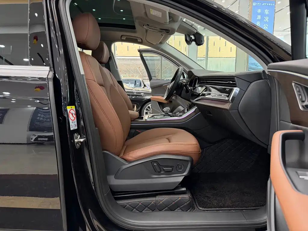 Audi Q7 2021 55 TFSI quattro S line Sporty купить на сайте DeffCars