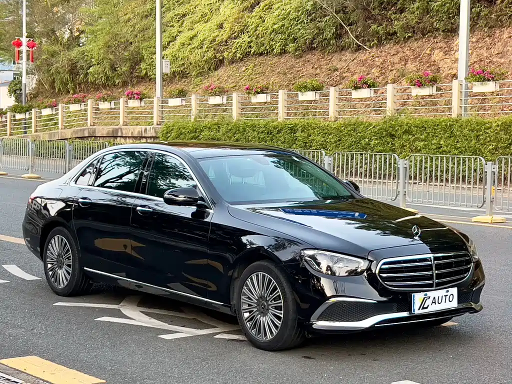 Mercedes-Benz E-Class 2021 E 300 L Luxury Model купить на сайте DeffCars