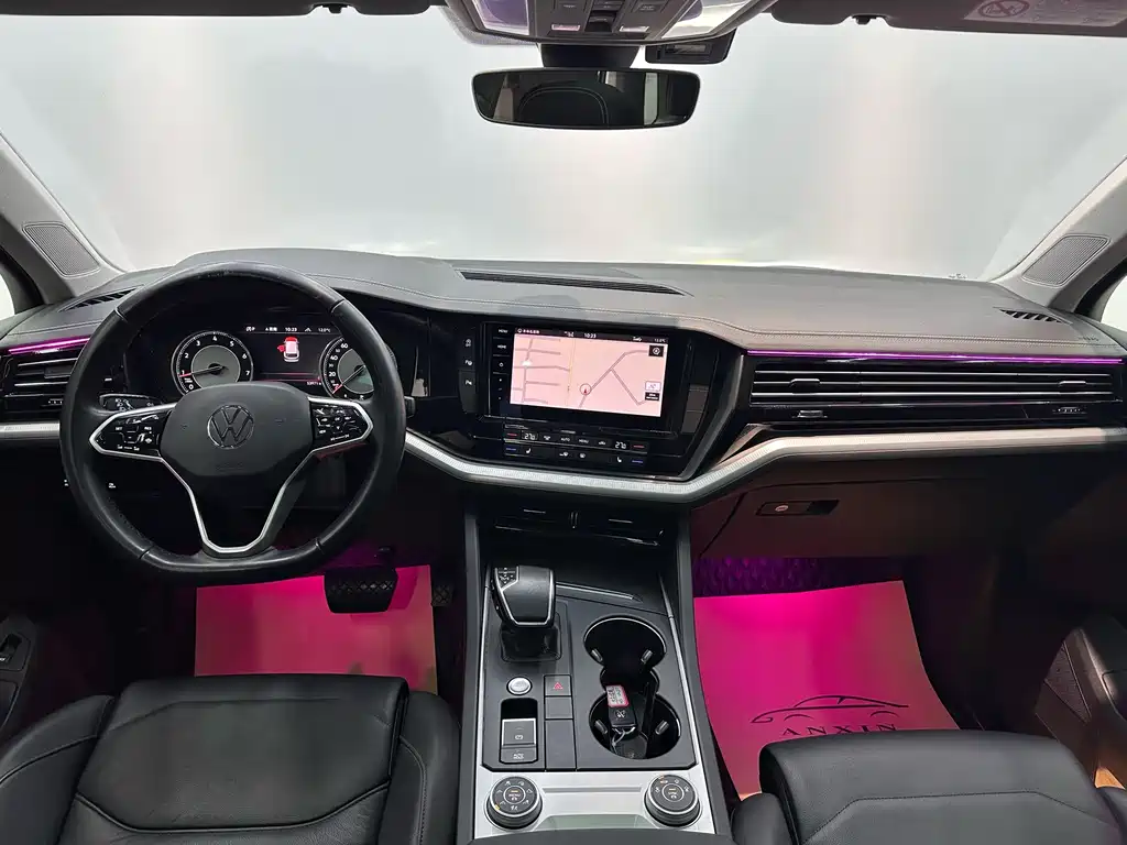 Touareg 2021 2.0TSI Pilot Special Edition купить на сайте DeffCars