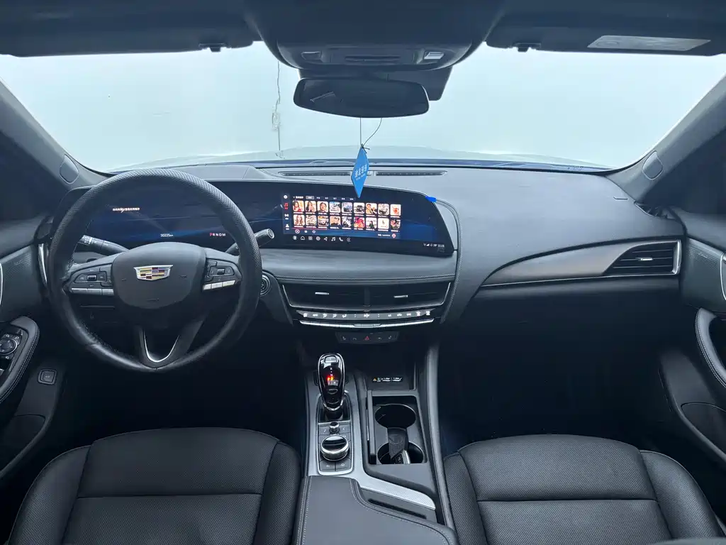 Cadillac CT5 2024 28T Luxury Pro купить на сайте DeffCars