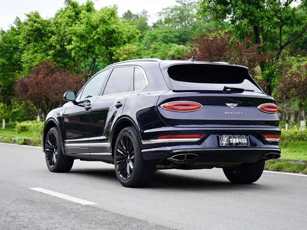 Bentayga 2021 4.0T V8 купить на сайте DeffCars