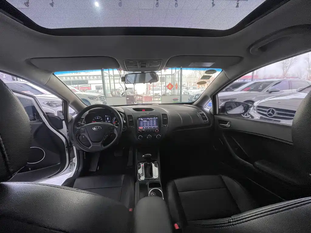 Kia K3 2017 1.6L Automatic 15th Anniversary Special Edition GLS купить на сайте DeffCars