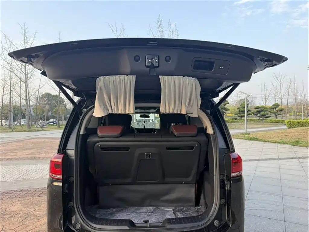 Trumpchi M8 2021 Facelift Lingxiu Series 390T Deluxe Edition купить на сайте DeffCars