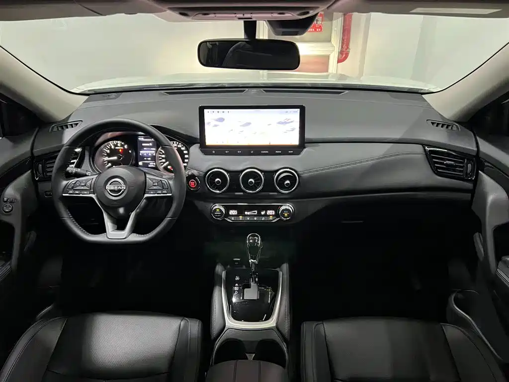 X-Trail 2025 Honor 2.0L Two-wheel Drive Leading Edition купить на сайте DeffCars