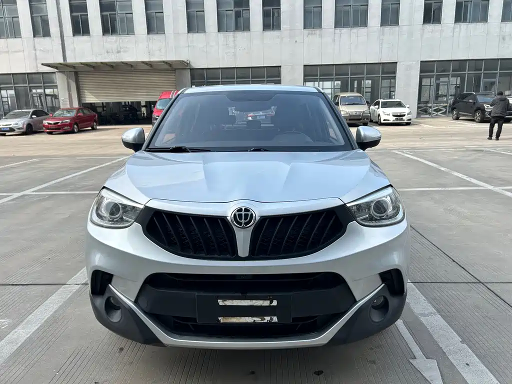 Zhonghua V3 2016 1.5L automatic comfort type купить на сайте DeffCars