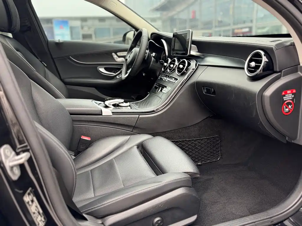 Mercedes-Benz C-Class 2018 C 200 L Sports Edition купить на сайте DeffCars