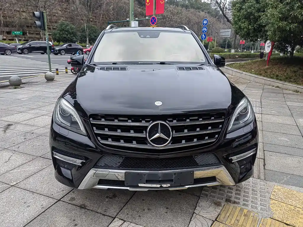 Mercedes-Benz M-Class 2012 ML 350 Luxury Model купить на сайте DeffCars