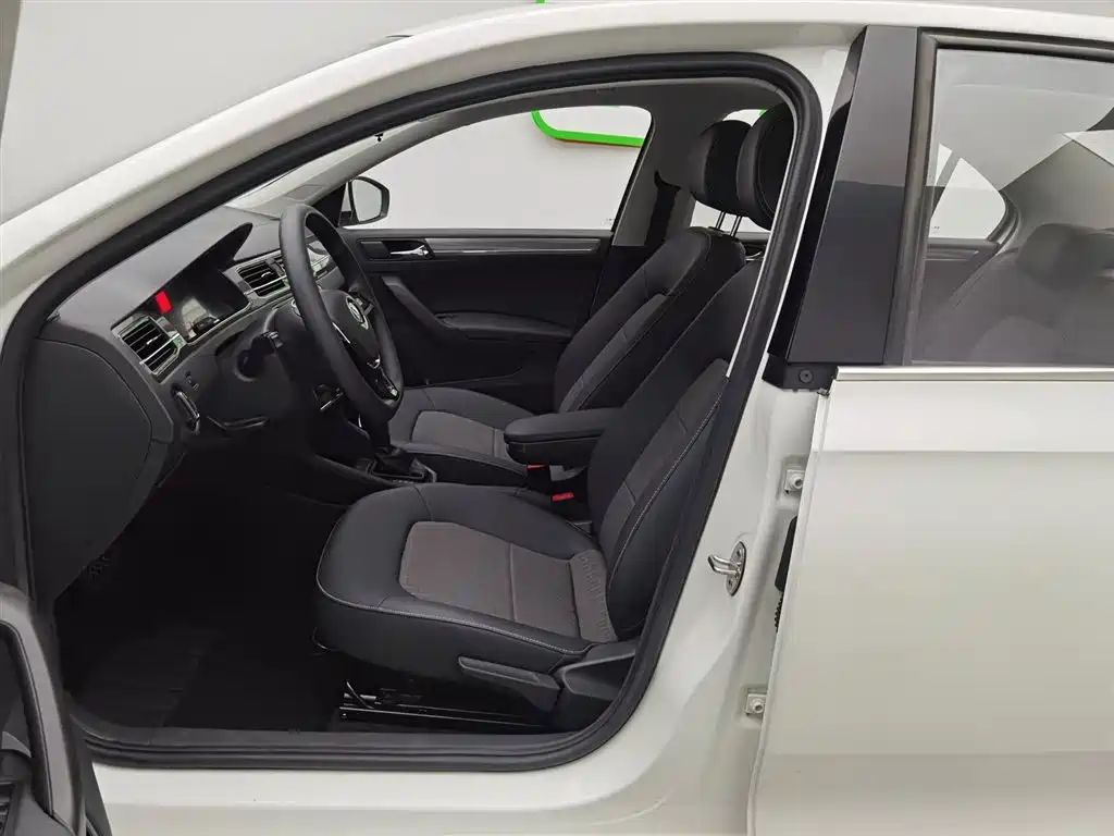 Santana 2019 1.5L automatic comfort version National VI купить на сайте DeffCars