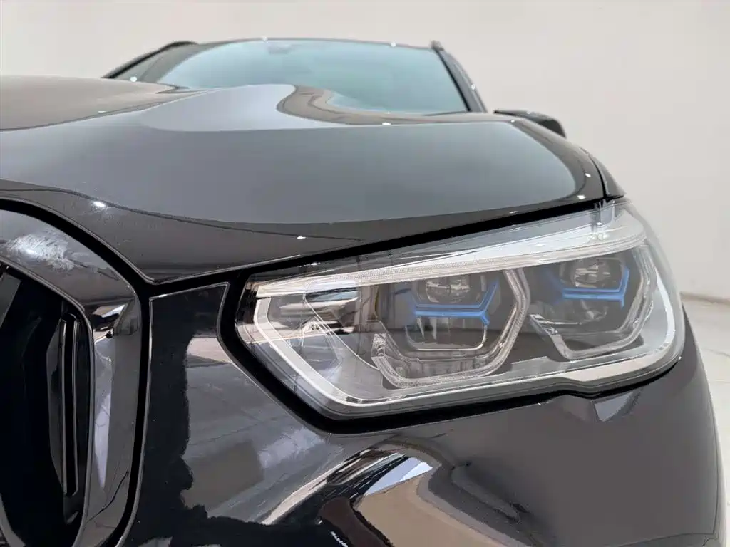 BMW X5 2022 facelift xDrive 40Li M sports package купить на сайте DeffCars