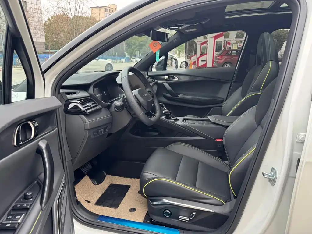 Lynk & Co 06 2023 Remix 1.5T Pro купить на сайте DeffCars