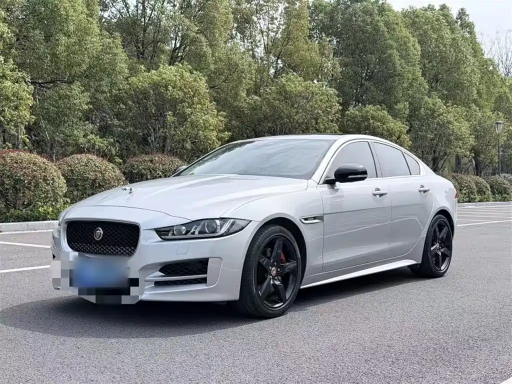 Jaguar XE 2017 2.0T 200PS R-Sport купить на сайте DeffCars
