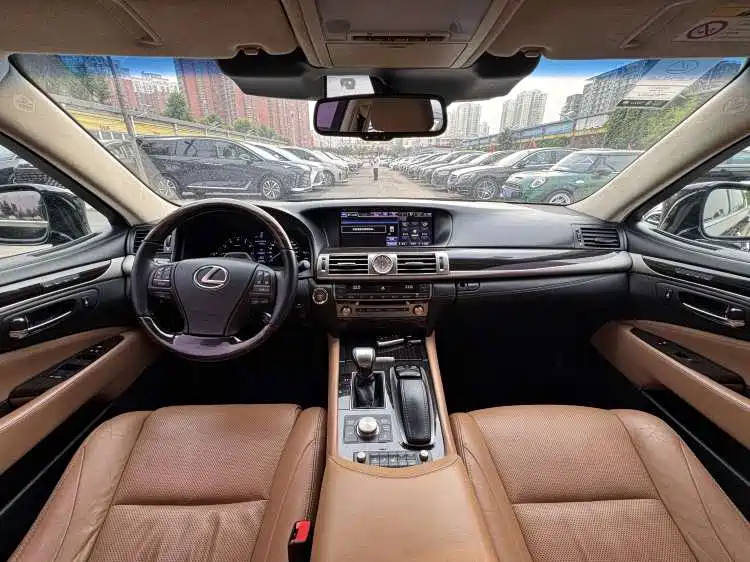 Lexus LS 2014 460L four-wheel drive luxury version купить на сайте DeffCars