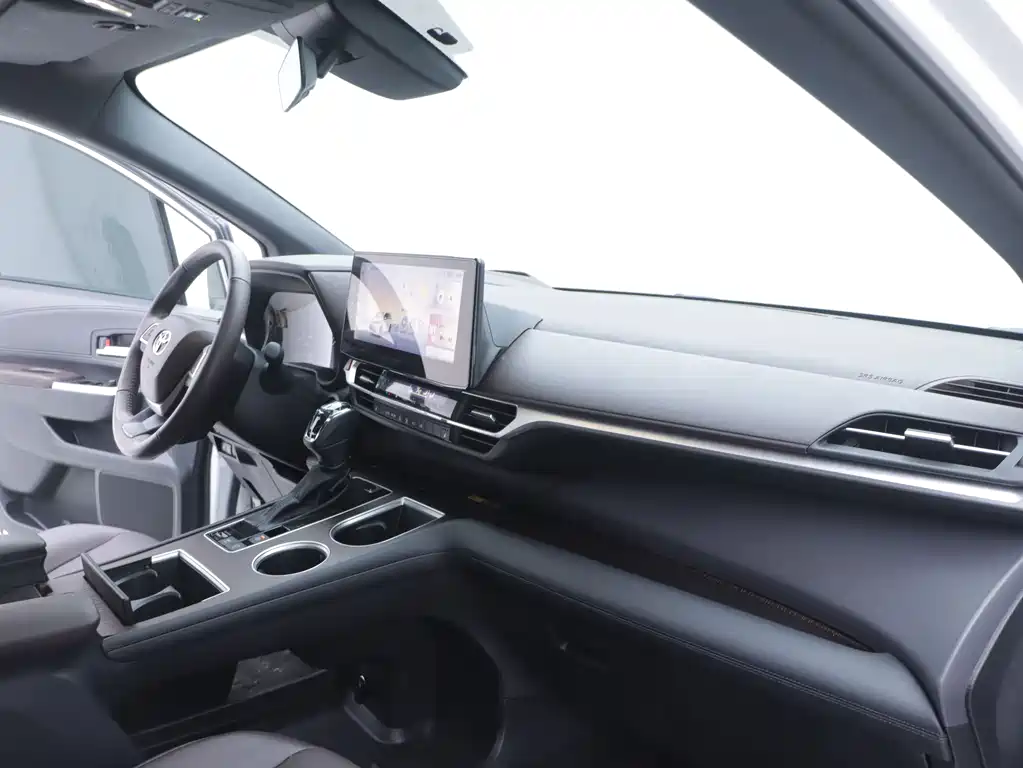 Grevia 2024 2.5L Hybrid Premium PLUS Edition купить на сайте DeffCars
