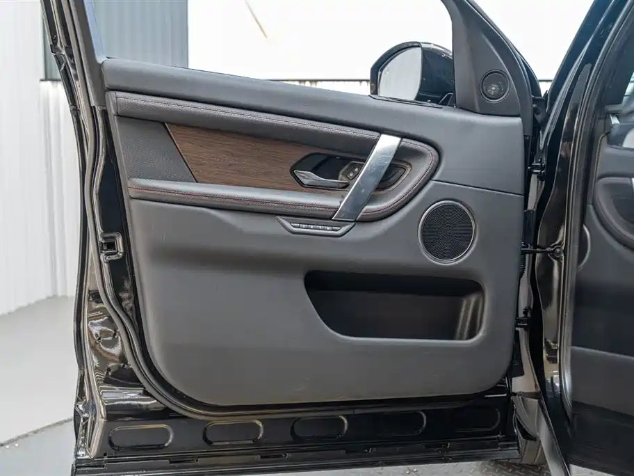 Discovery Sport 2022 249PS R-Dynamic SE Performance Technology Edition 5-seater купить на сайте DeffCars